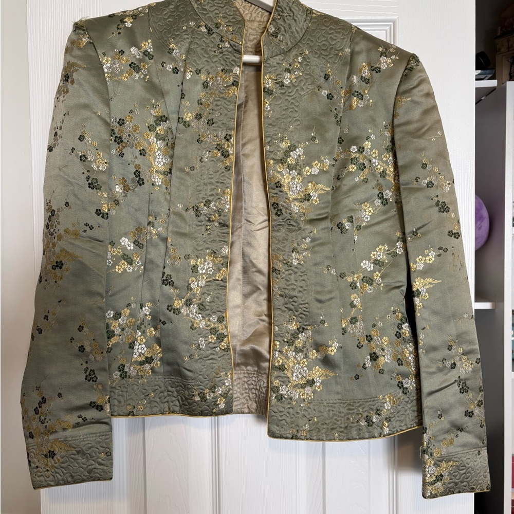 Chinese style Olive Green Embroidered Floral Jacket